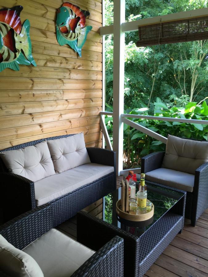 Grand Bungalow Avec Piscine Et Vue Mer Bouillante Buitenkant foto