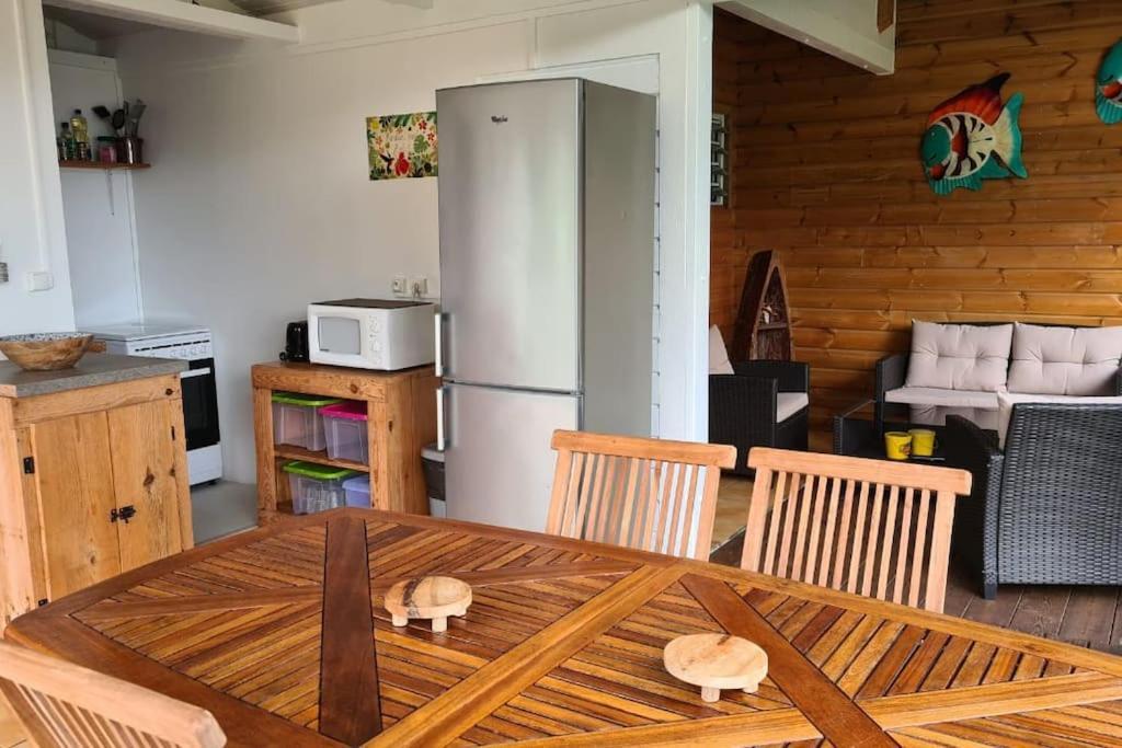 Grand Bungalow Avec Piscine Et Vue Mer Bouillante Buitenkant foto